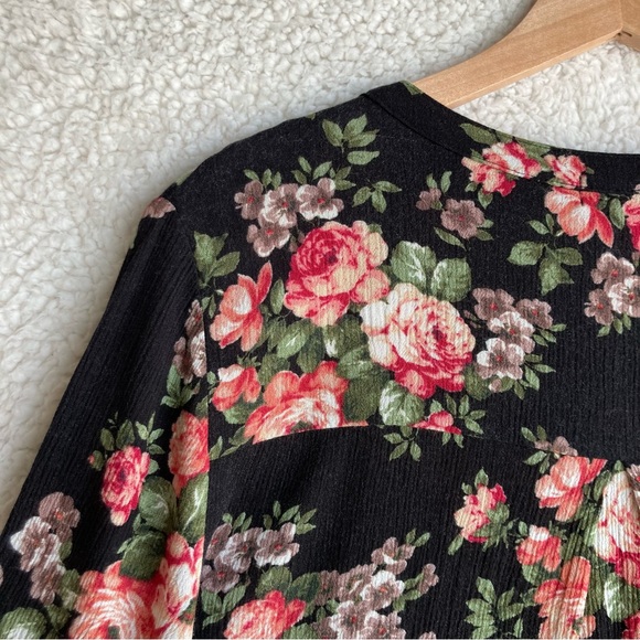 Altar'd State Women's long sleeve black floral boho blouse, Sz L - Picture 16 of 17